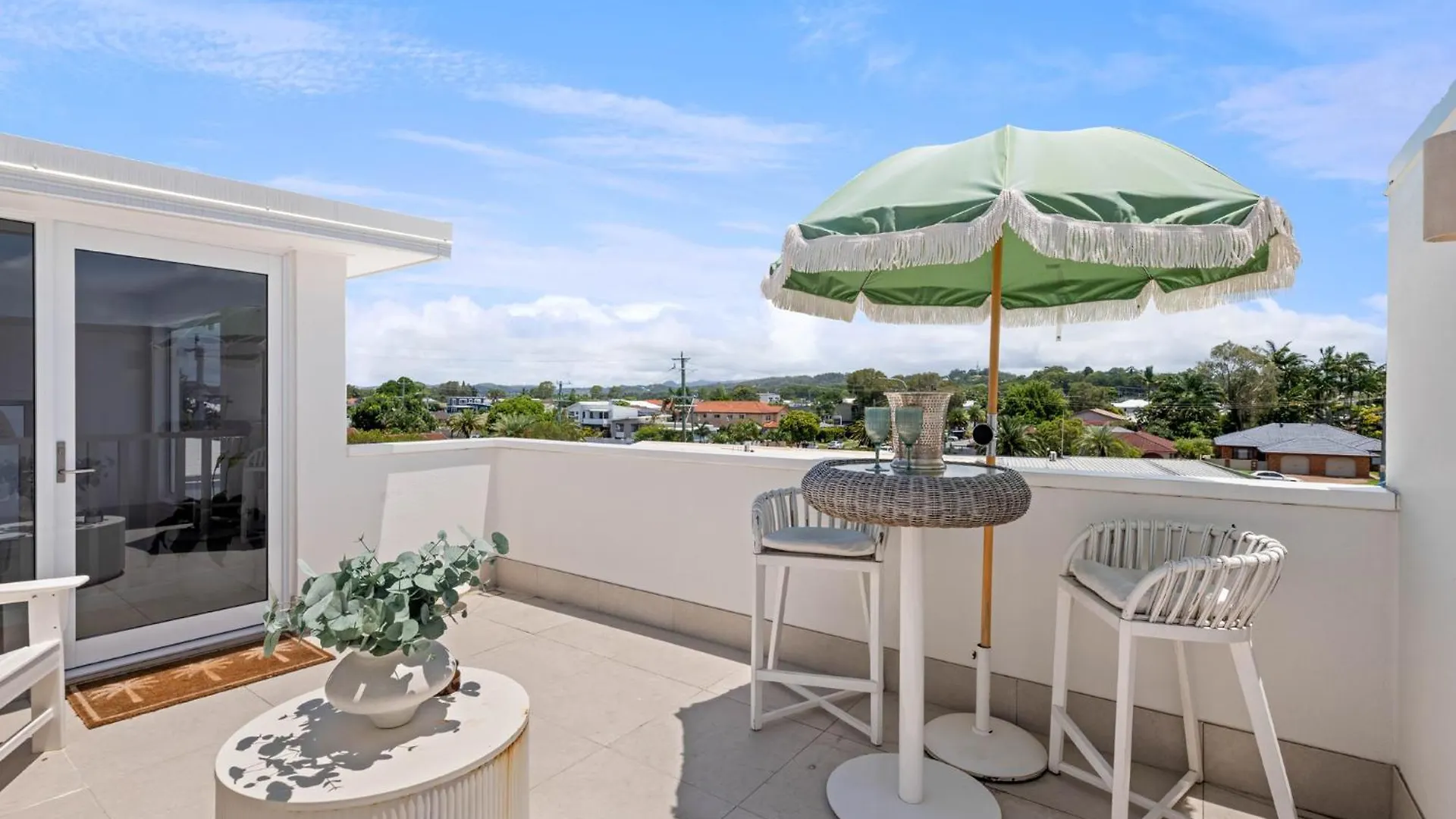 Luxe Haus Apartment Gold Coast Australia